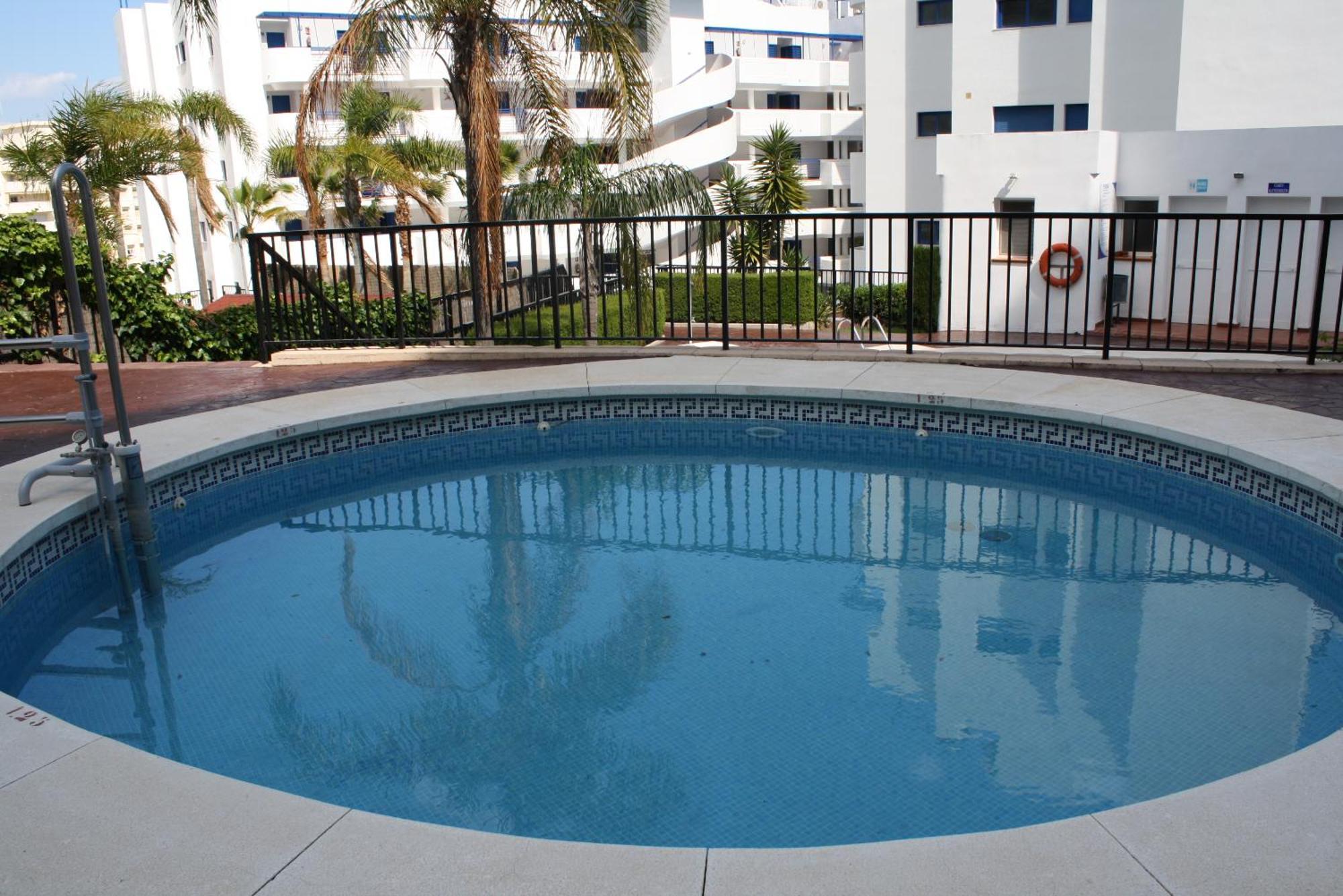 Pato Playa Con Piscinas Y Garaje Appartement Benalmádena